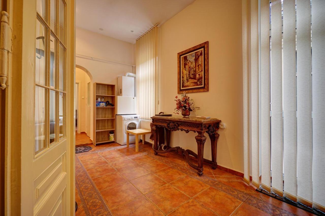 Casa De Vis, Brasov Old City Centre Appartement Buitenkant foto