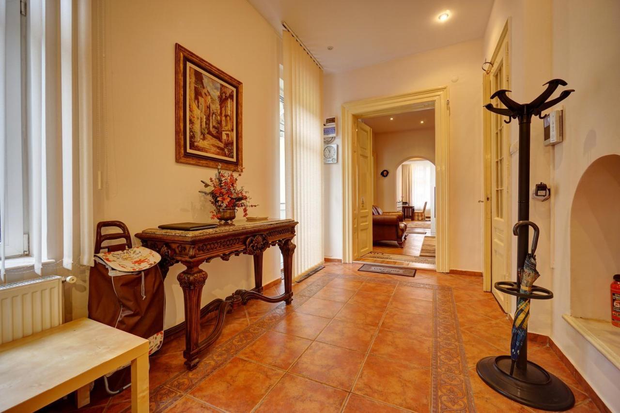 Casa De Vis, Brasov Old City Centre Appartement Buitenkant foto