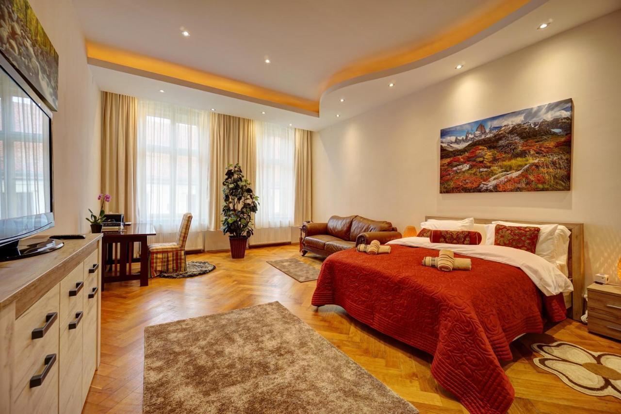 Casa De Vis, Brasov Old City Centre Appartement Buitenkant foto